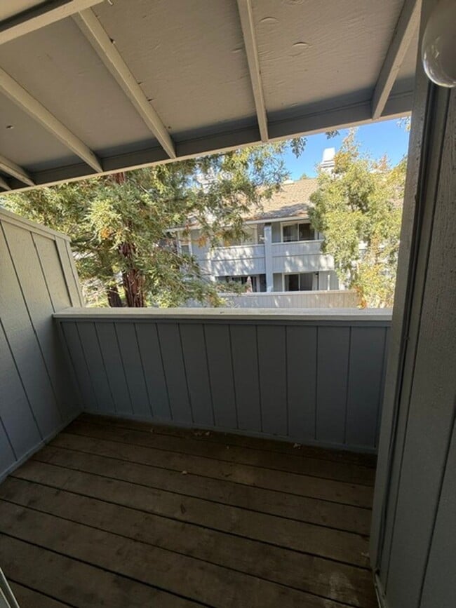 Building Photo - 4175 Amberwood Cir