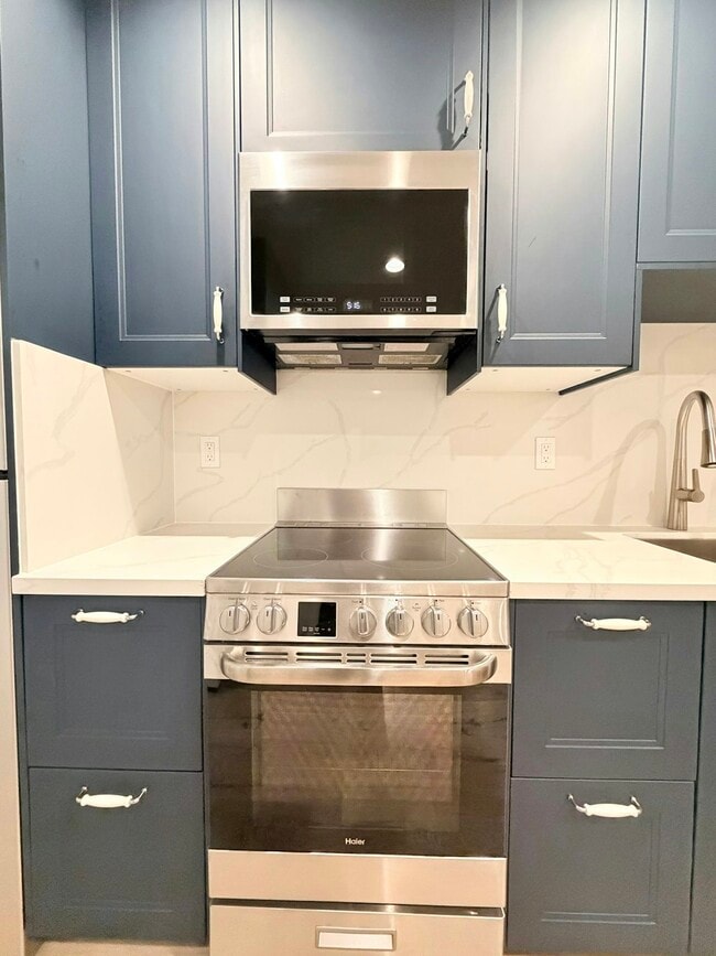 Building Photo - 1622 Altamont Cir