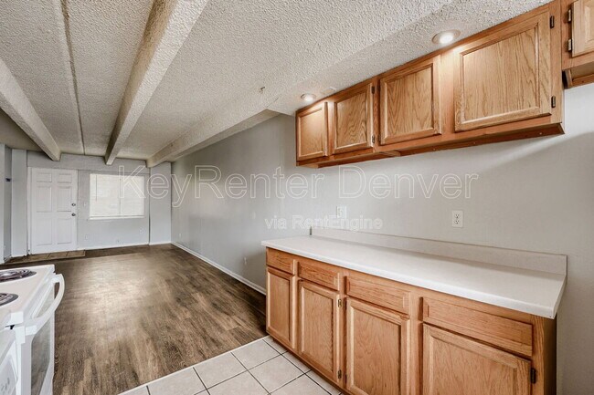 Building Photo - 1180 Yosemite St