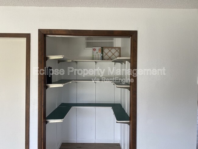 Building Photo - 230-229 29 Rd