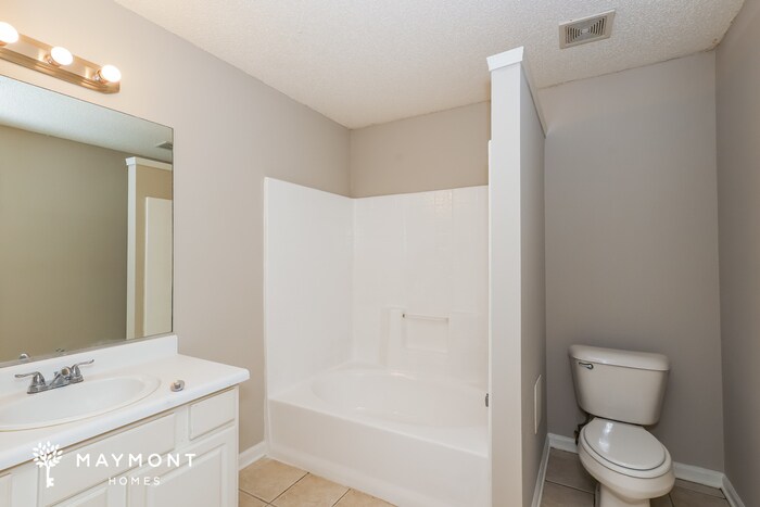 Building Photo - 26 Mineral Springs Ln