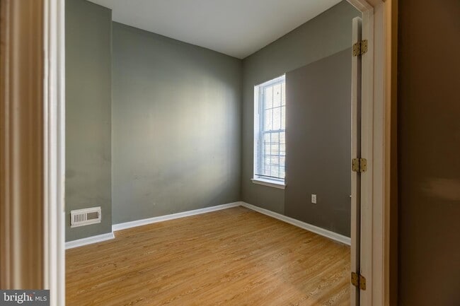 Building Photo - 1706 Willington St