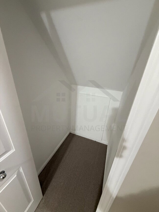 Building Photo - 40564 Blythefield Ln