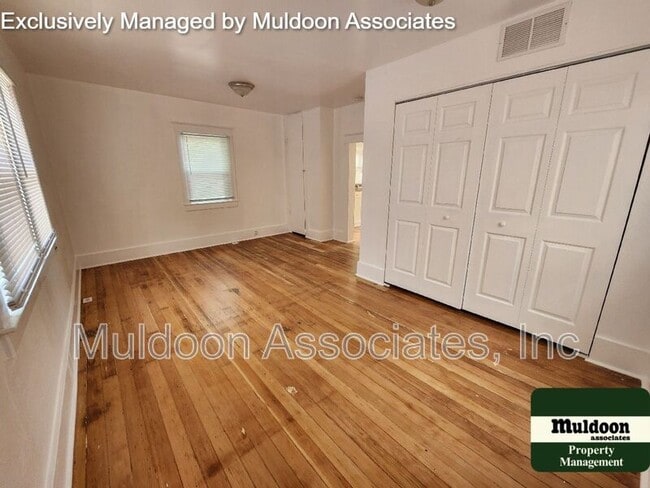 Building Photo - 2417 E Evans Ave