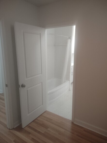 Building Photo - 3022 Earhart Rd