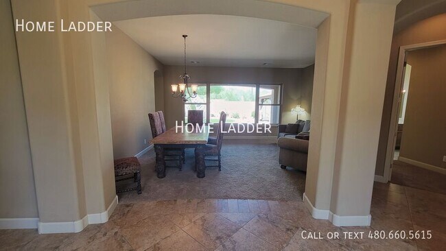 Building Photo - 1708 W Dusty Wren Dr