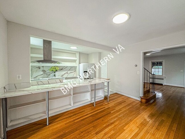 Building Photo - 4412 Volta Pl NW