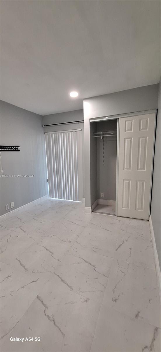 Building Photo - 3300 Spanish Moss Terrace