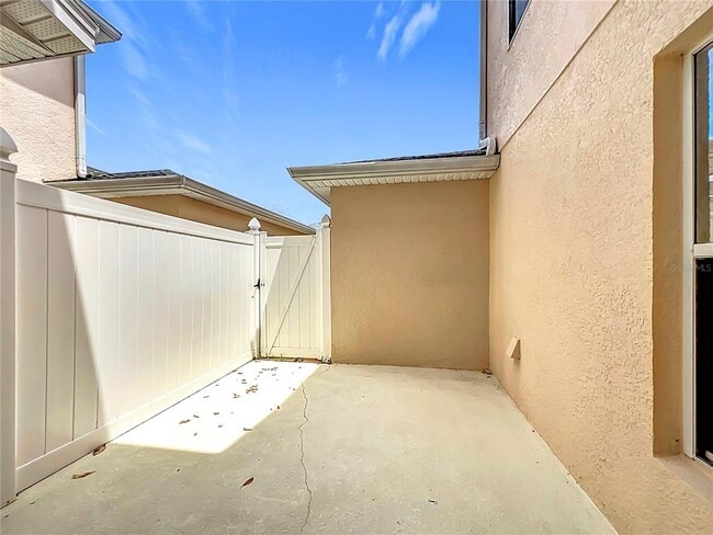 Building Photo - 12625 Tanja King Blvd
