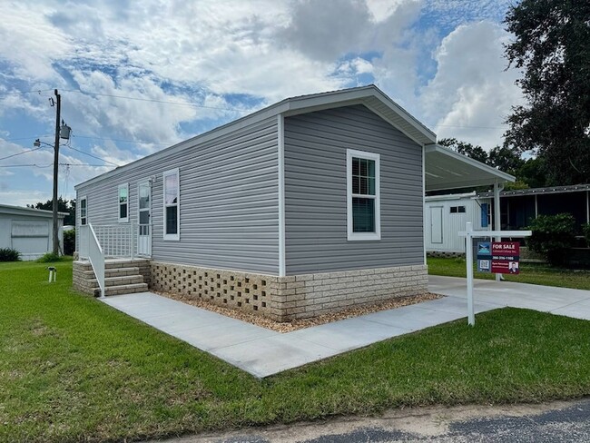 Building Photo - 956 N Colonial Cir