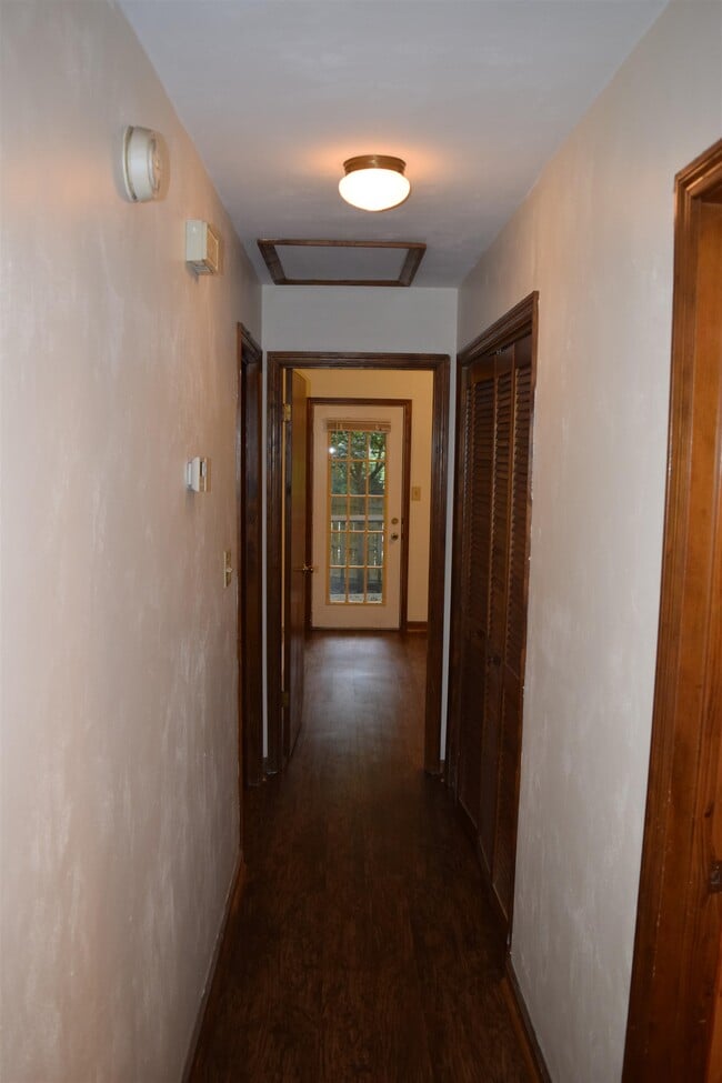 Building Photo - 2646 Millbank Dr