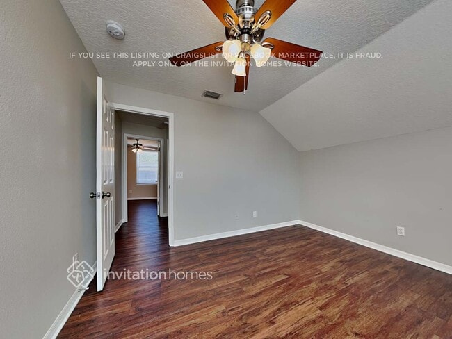 Building Photo - 324 Summer Sails Dr