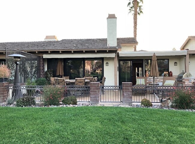 Building Photo - 3 Bedroom Condo for rent in Palm Desert, CA