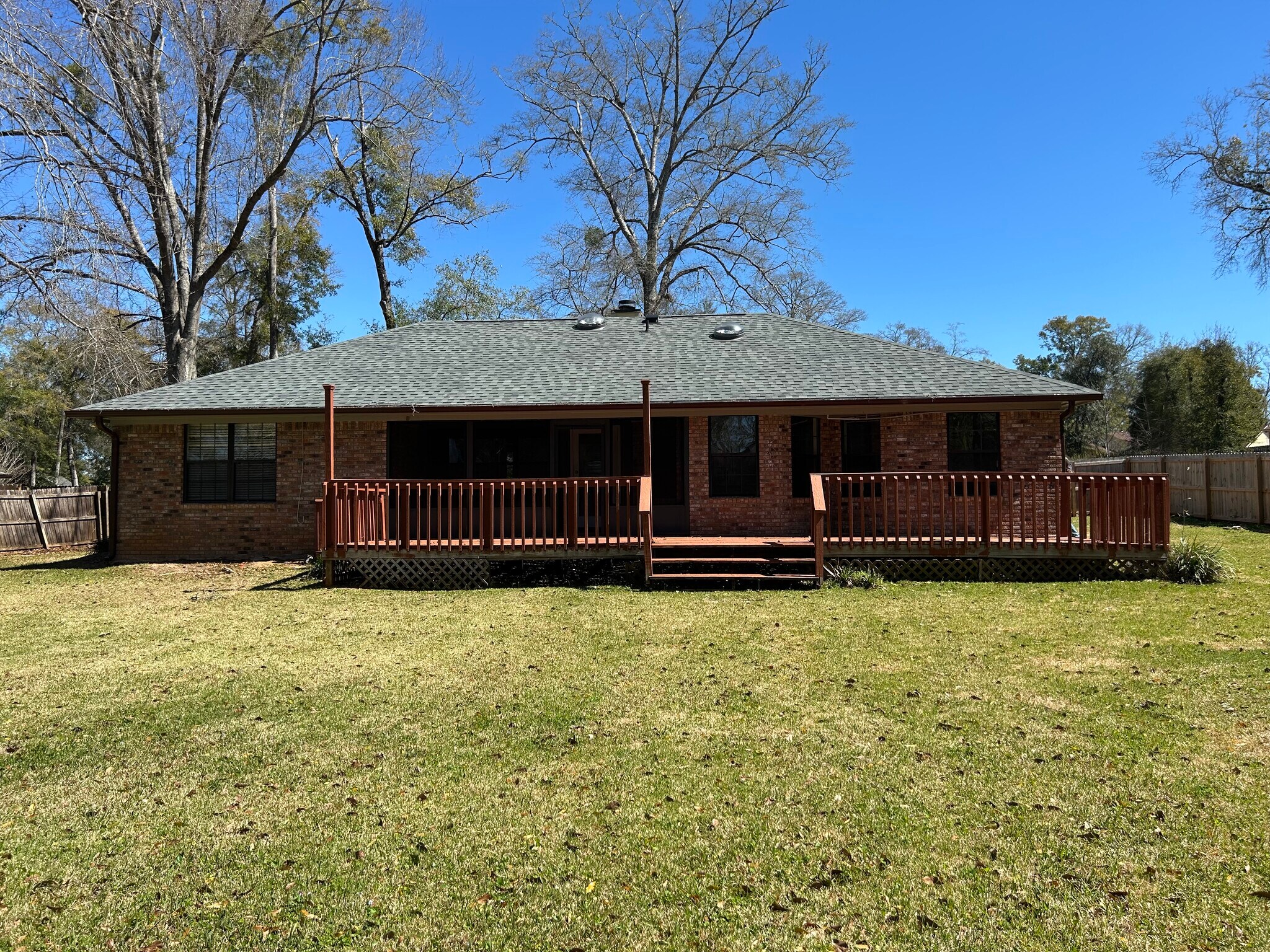 Building Photo - 1520 Avondale Way