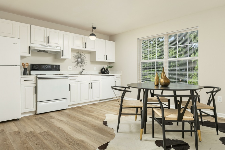 Primary Photo - The Firefly