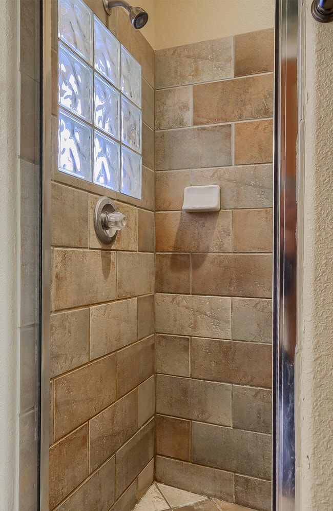 Building Photo - 12720 Tierra Aurora Dr