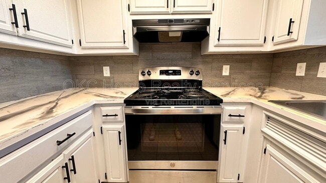 Building Photo - 6713 Lyrewood Ln