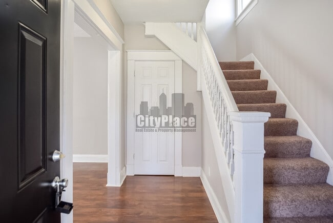 Building Photo - 3116 Ruckle St