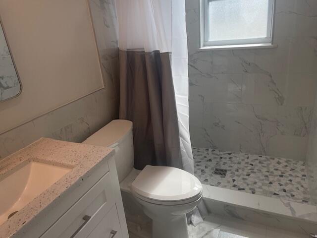 Building Photo - 217 SE 20th Ave