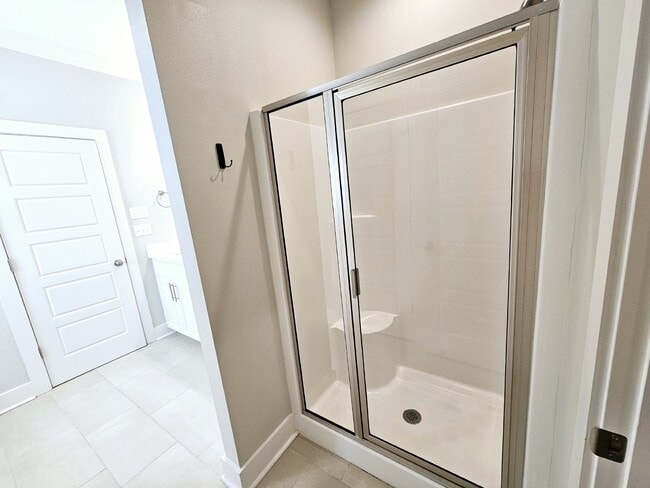 Building Photo - Stunning 4-Bedroom Waterfront Home with Granite Countertops and Hardwood Floors in The Sanctuary ...