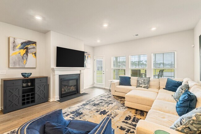 Building Photo - 5822 Whitebark Dr