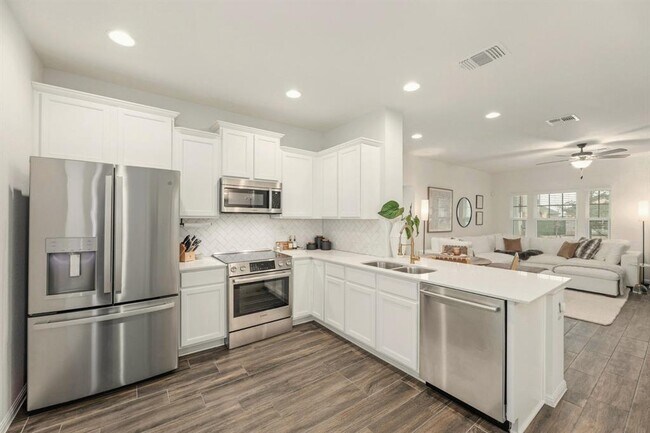 Building Photo - 9605 Grapevine Leaf Dr