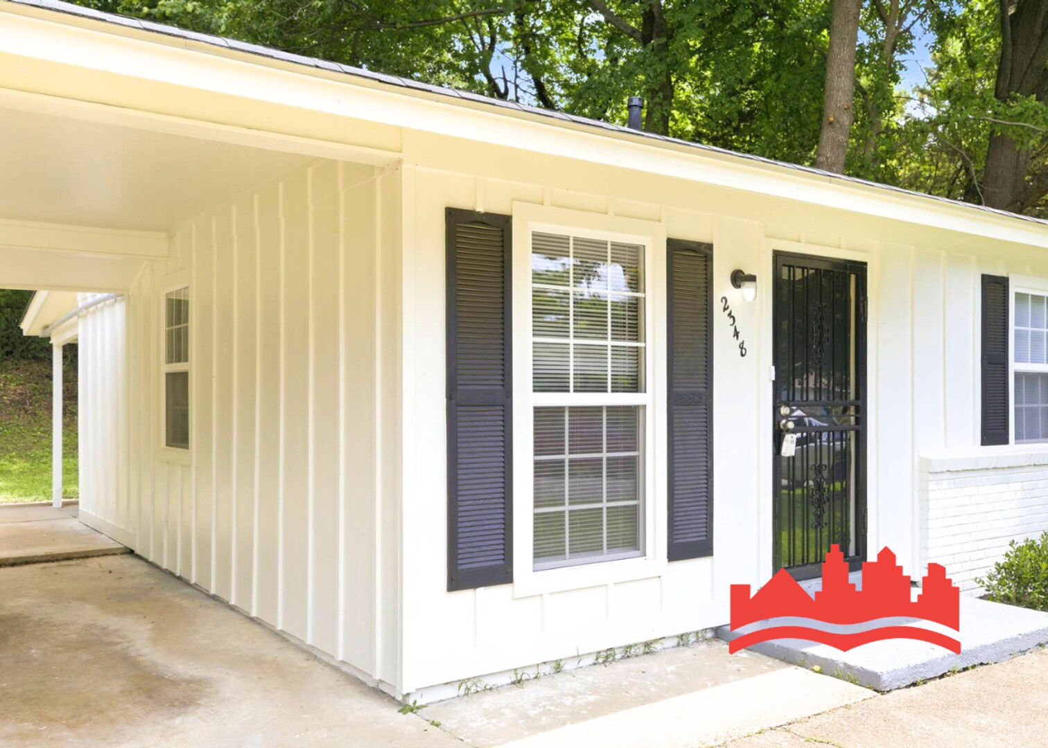 Building Photo - 2348 Millbrook Ave