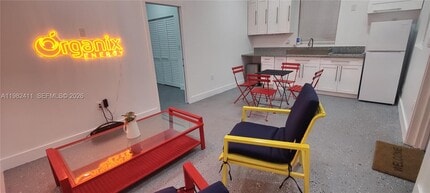 Building Photo - 590 NW 131st St