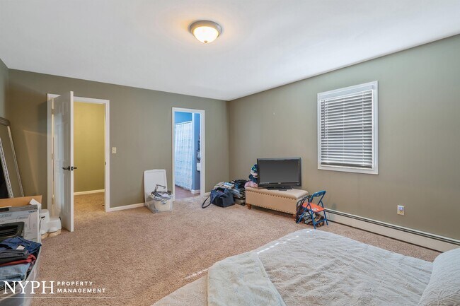 Building Photo - 5113 Cedarvale Rd
