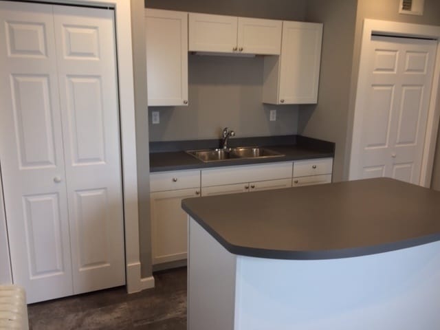 Building Photo - 1000 W 28th St