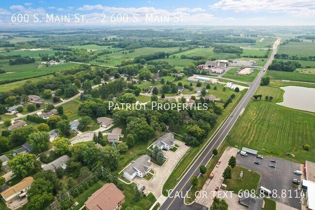 Building Photo - 600 S Main St