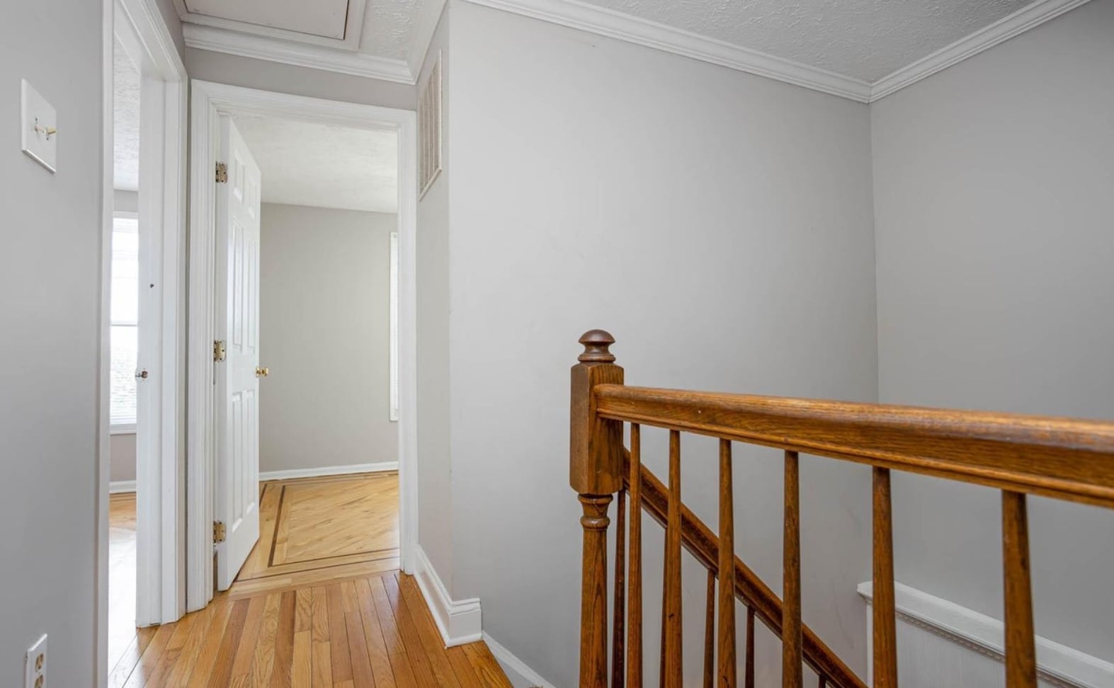 Upstairs Landing - 218 Maple Wreath Ct