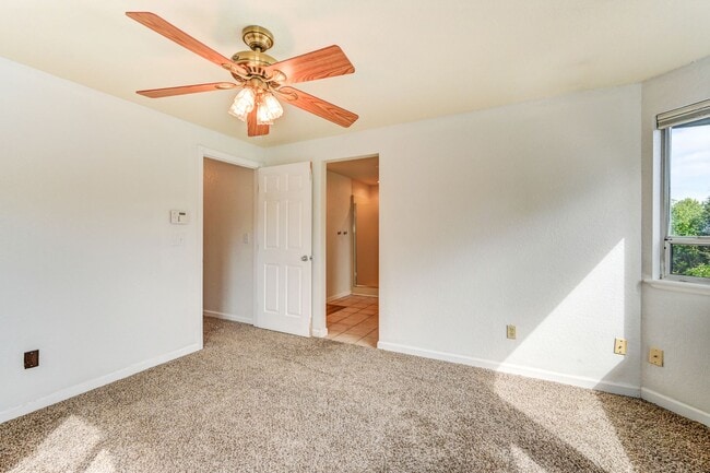 Building Photo - Welcome home to this charming two story in...