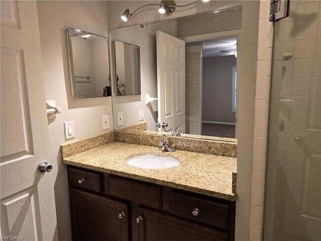 Building Photo - 605 Squire Cir