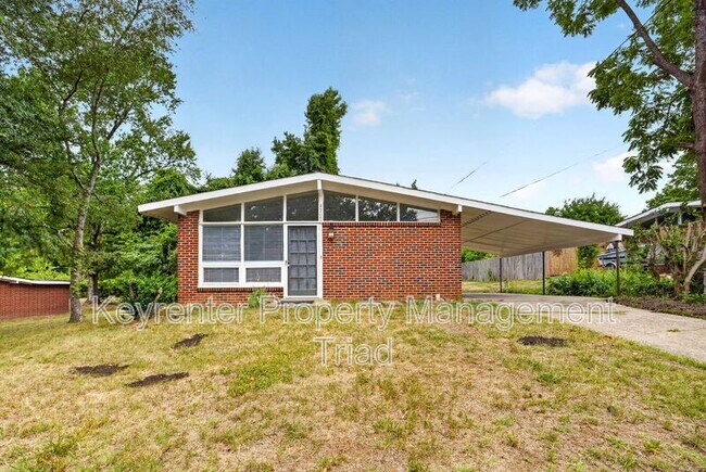 Building Photo - 4202 Halifax Rd