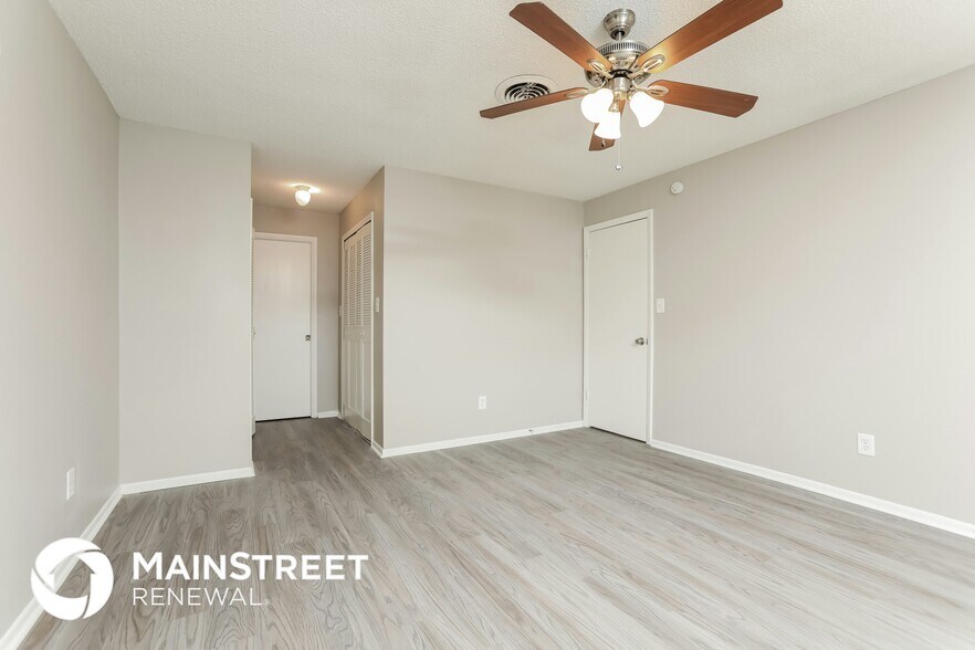 Building Photo - 10620 Jonathan Dr