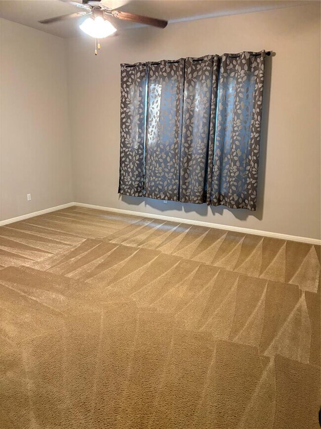 Building Photo - 104 San Matteo St