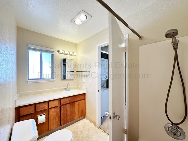 Building Photo - 29621 Red Oak Ct