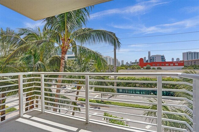 Building Photo - 18800 NE 29th Ave