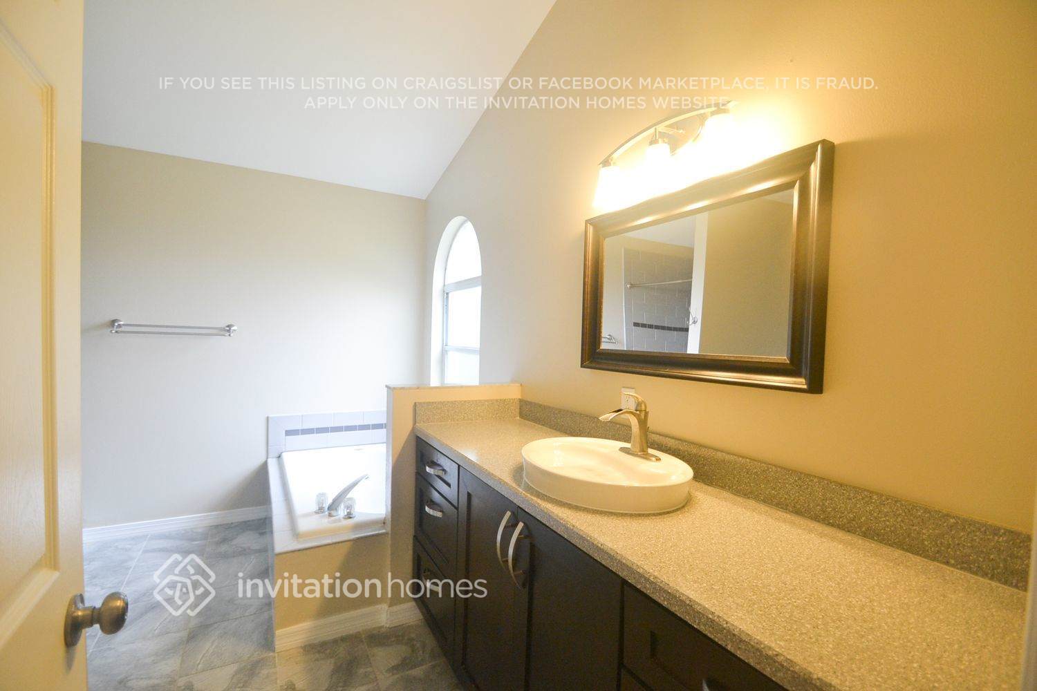 Building Photo - 830 Elm Forest Dr