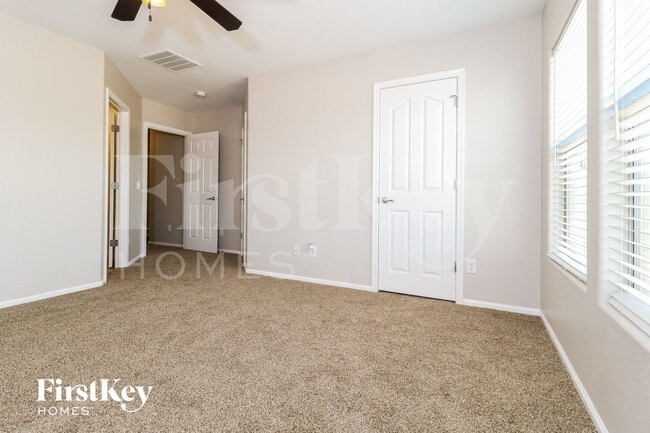 Building Photo - 10946 W College Dr