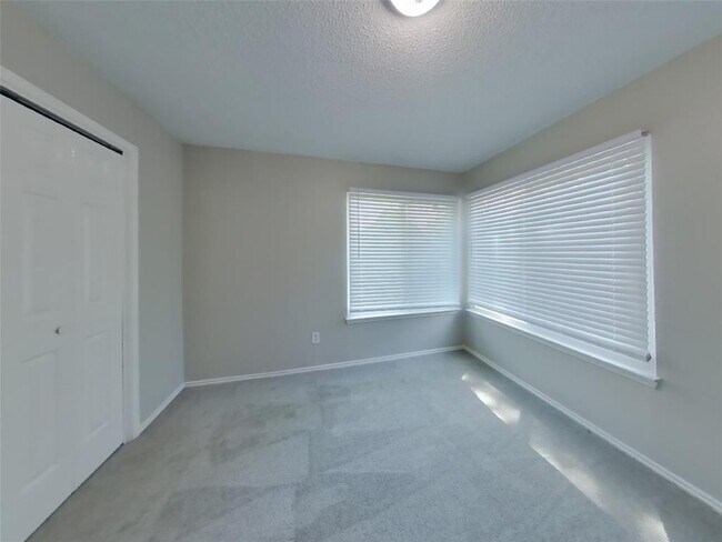 Building Photo - 24018 Spring Sunset Dr