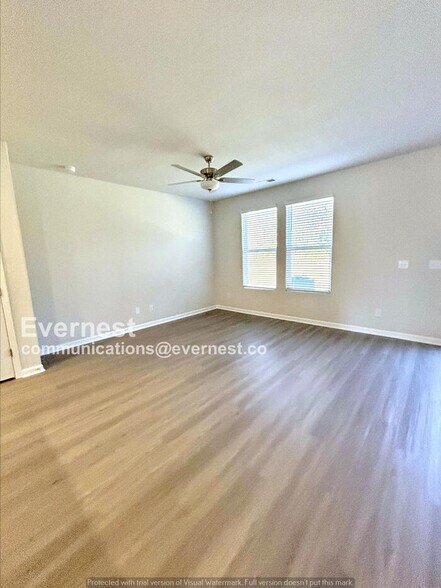 Building Photo - 2106 Willow Gln Dr