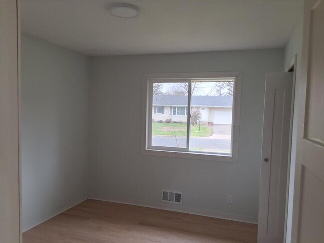 Building Photo - 7632 Scott Ave N