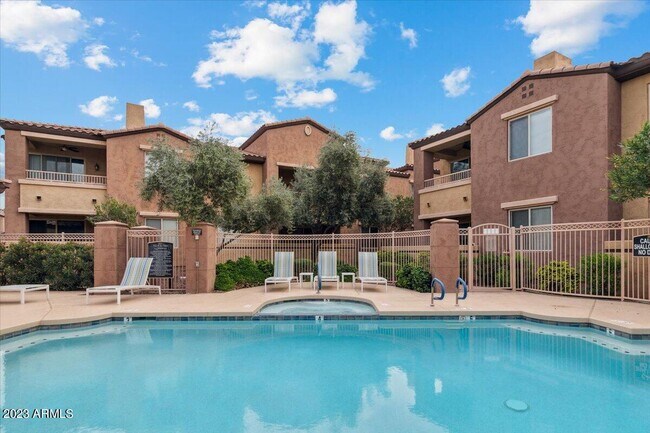Building Photo - 250 W Queen Creek Rd