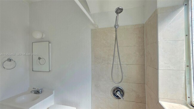 Building Photo - 7629 Dickens Ave