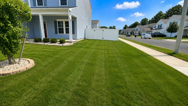 Building Photo - Beautiful 4BR Home with Open Floor Plan in Suffolk