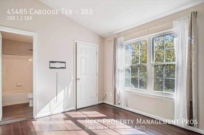 Building Photo - 45485 Caboose Terrace