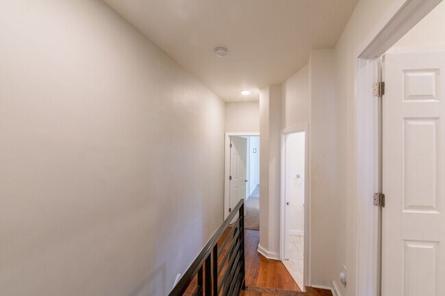 Building Photo - 1829 N 27th St