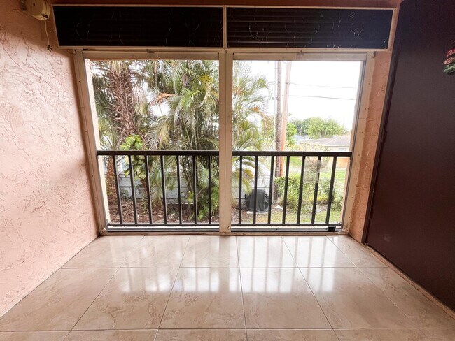 Building Photo - 5939 Forest Hill Blvd